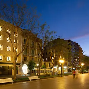  Апартаменты Tgna Rambla 68