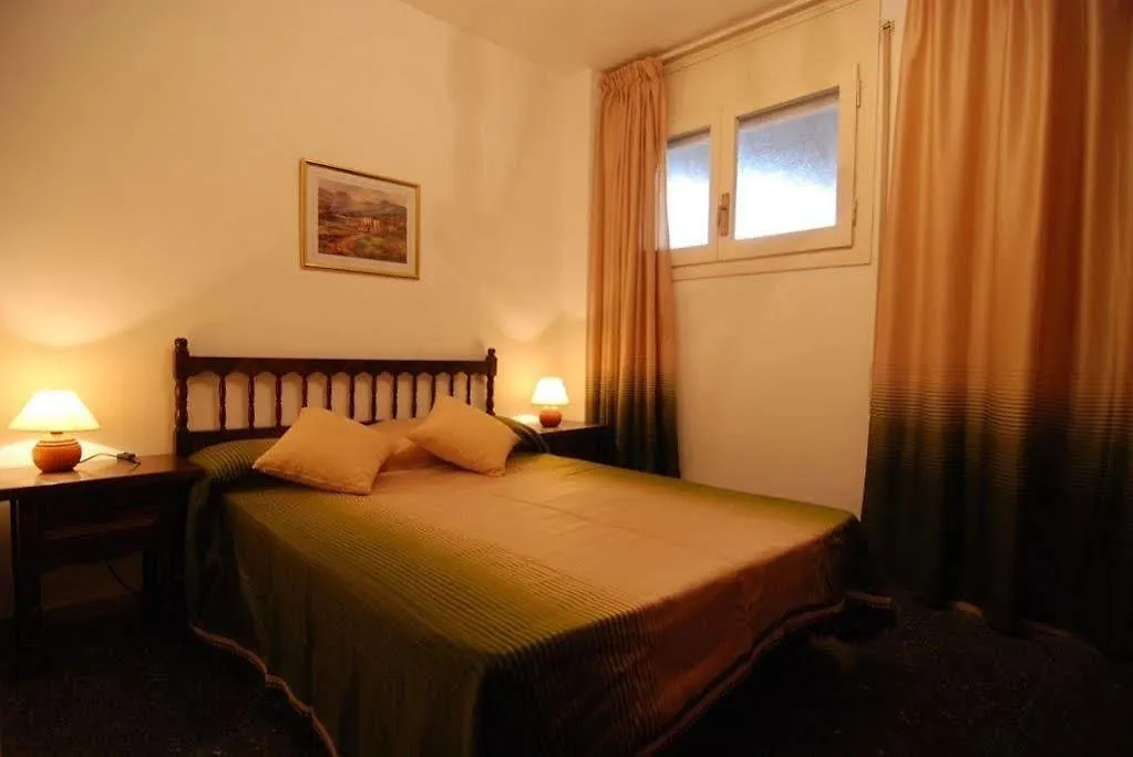 Apartaments Cye Salou 0*,  España